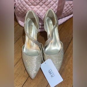 NWT Size 7 Zurin Shoes Diamanté Heel with Front Strap